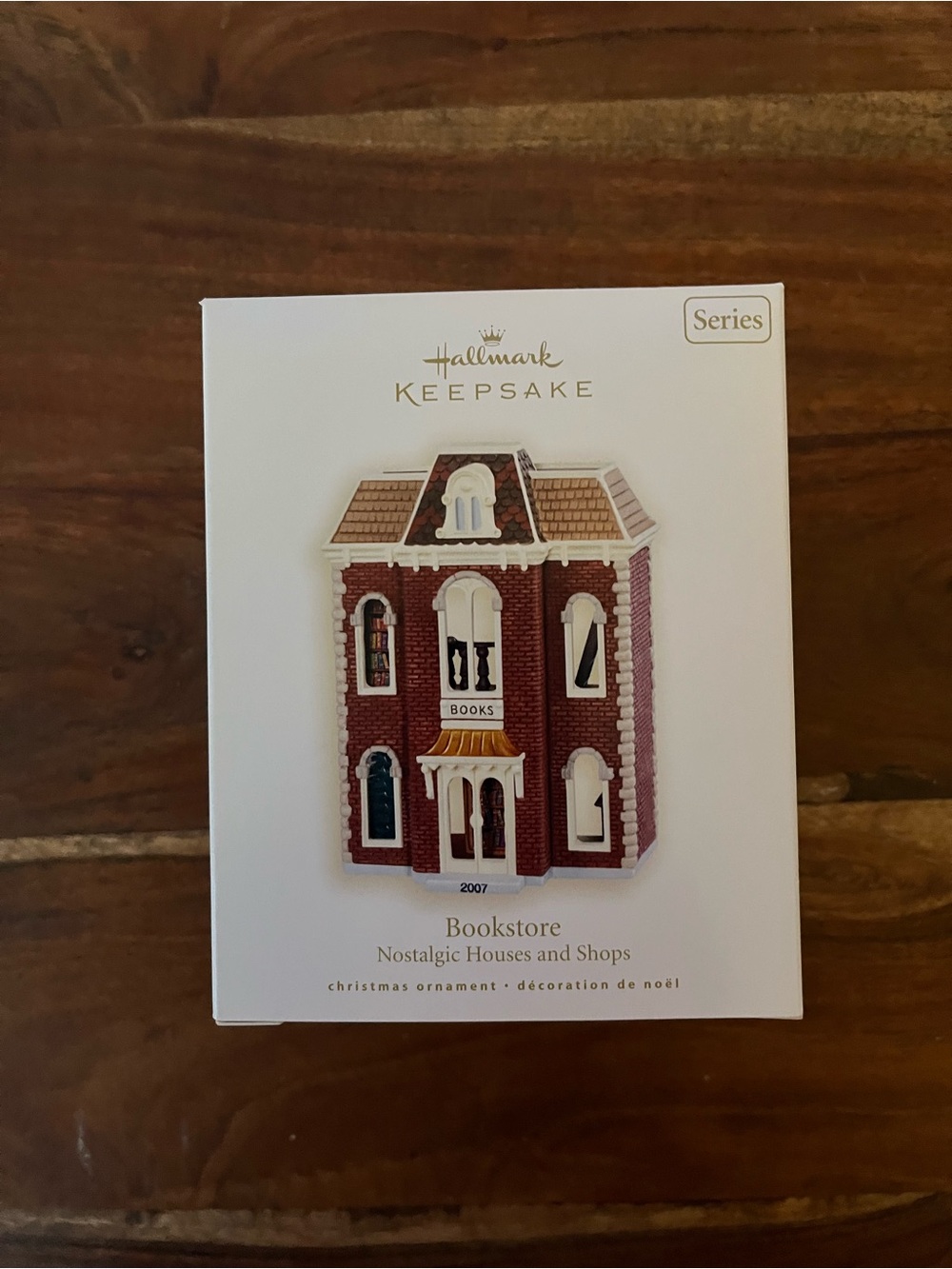 Hallmark Keepsake Series Ornament Bookstore 2007 Nostalgic Houses and Shops NEW